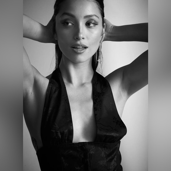 LIONESS Le Paris Halter Tie Button Up Top - Picture 13 of 16